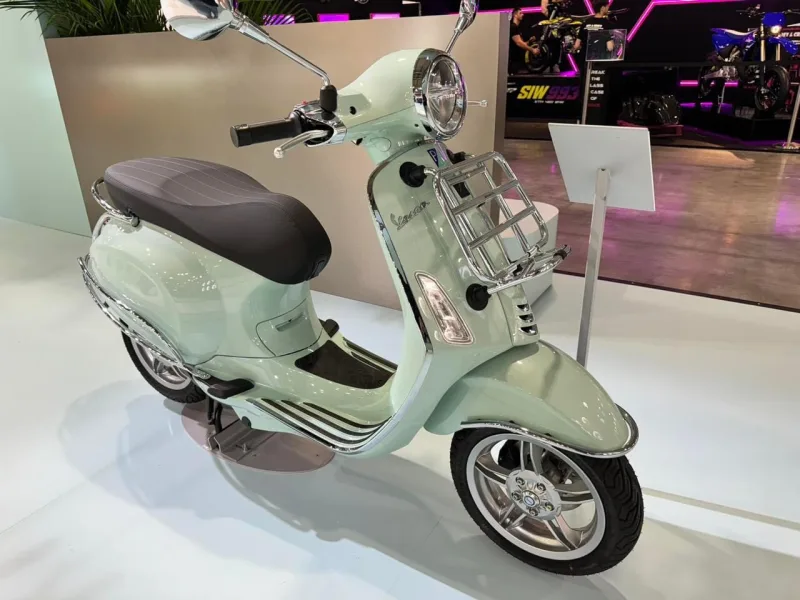 2025 Vespa GTS 310 Motorrad