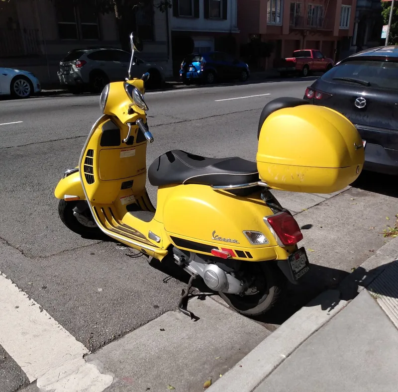 2024 Vespa GTS Super 300 Motorrad