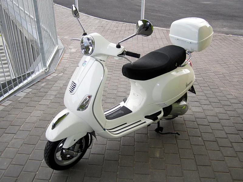 2010 Vespa LX 150