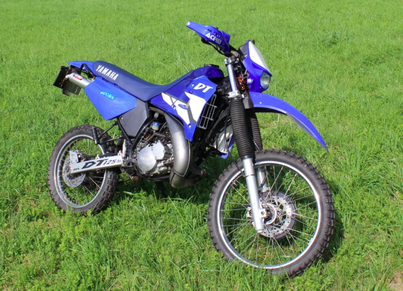 2002 Yamaha DT 125 R