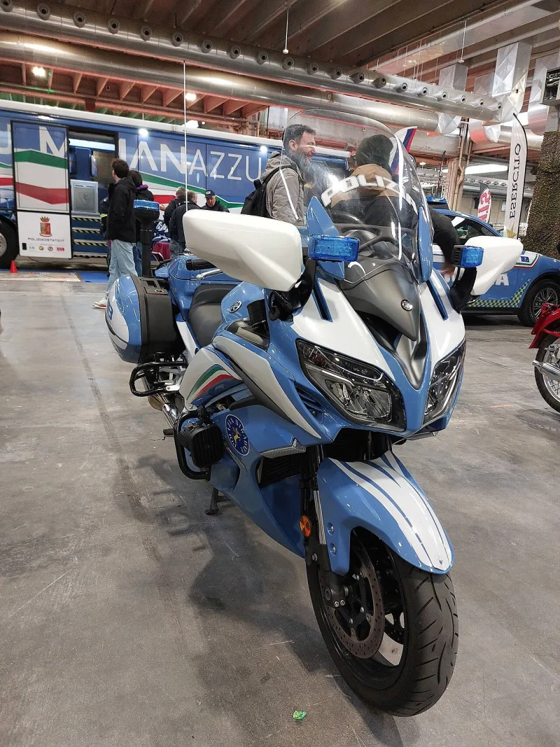 2025 Yamaha FJR1300AE