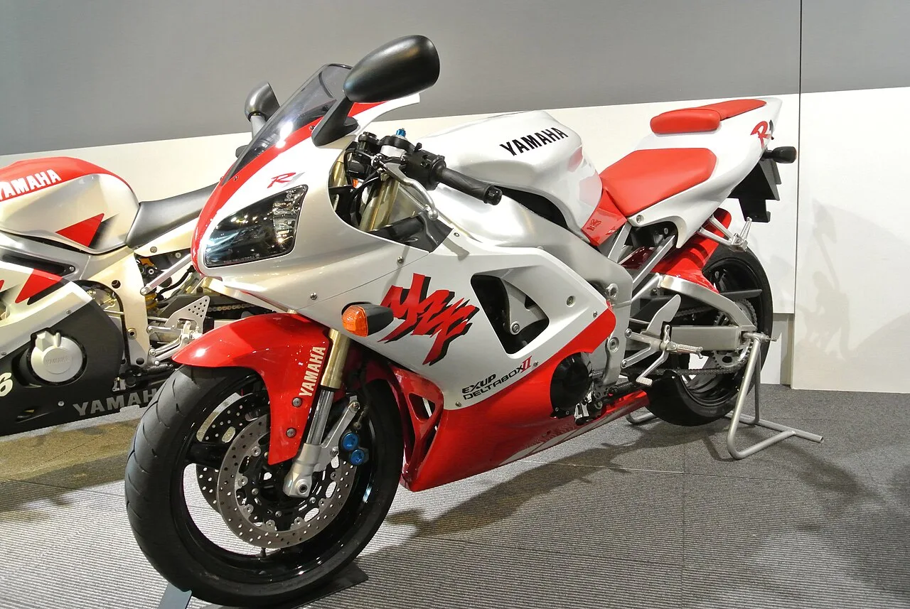 2024 Yamaha R1