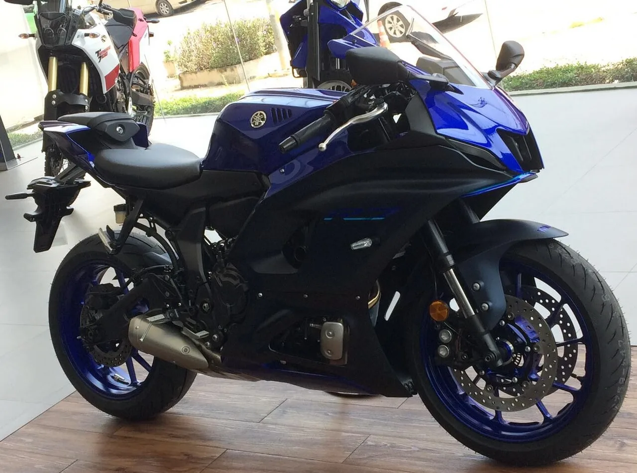 2024 Yamaha R7