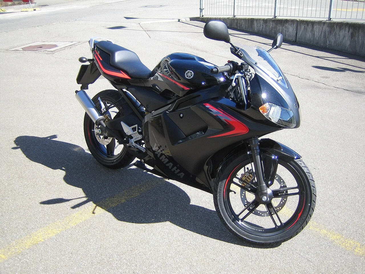 2016 Yamaha TZR50