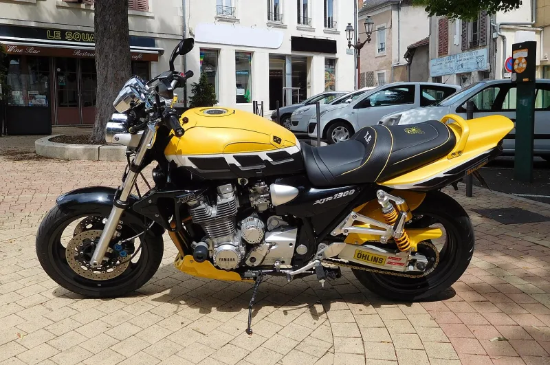 2000 Yamaha XJR 1300 SP Motosiklet