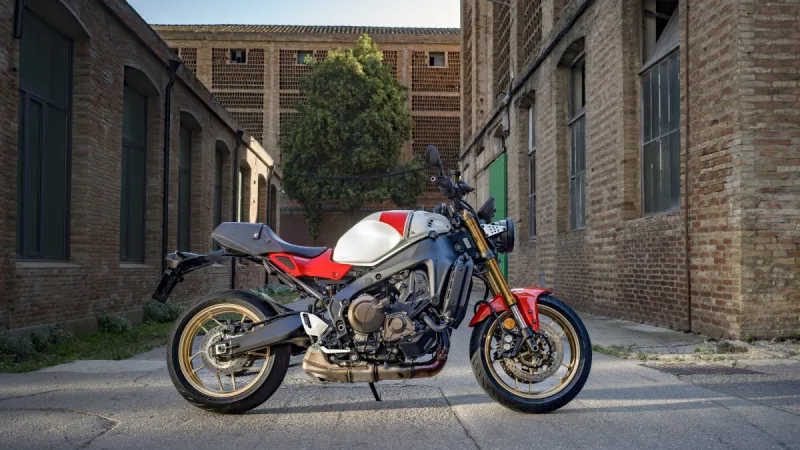Yamaha XSR900 2026