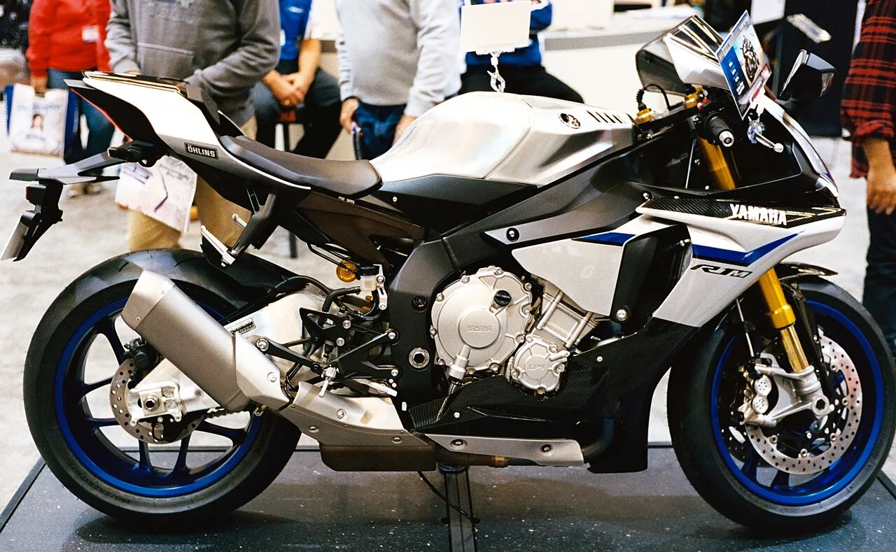 2025 Yamaha YZF-R1M